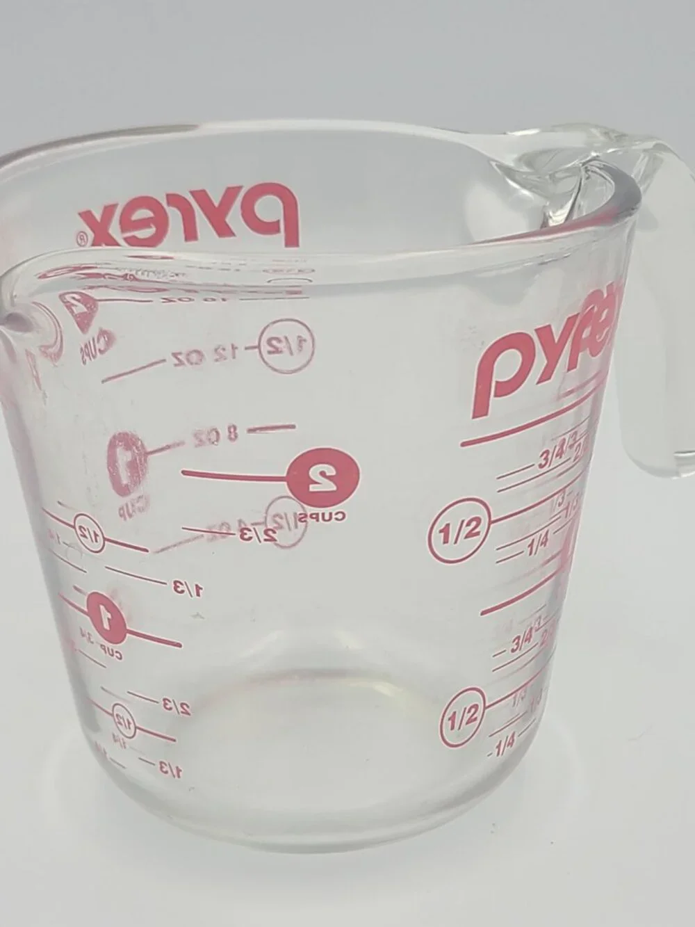 Vtg Pyrex 2 Cup Glass Measuring Cup Red Circle Numbers 16 oz USA J Hook Handle